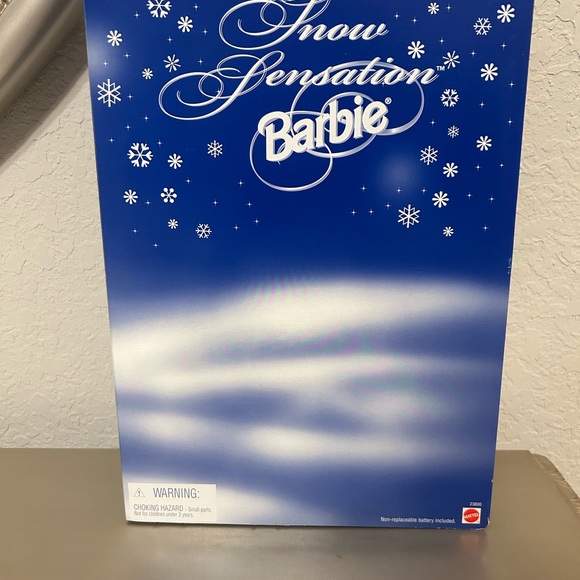 1999 Mattel Special Edition Snow Sensation Barbie Doll - Picture 1 of 5